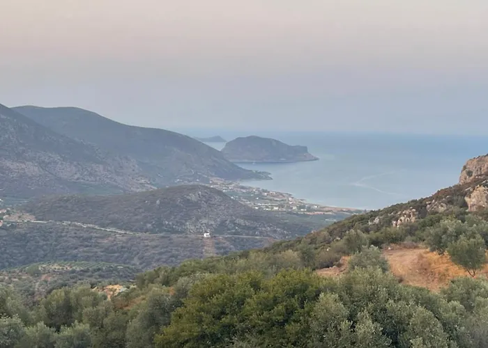 Guesthousekamara 4* 莫奈姆瓦夏